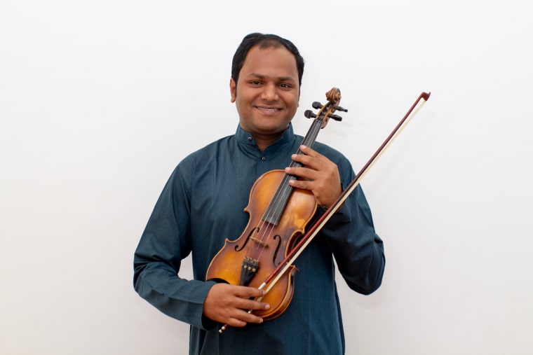 Sarada Das, Violin Instructor for Beginners